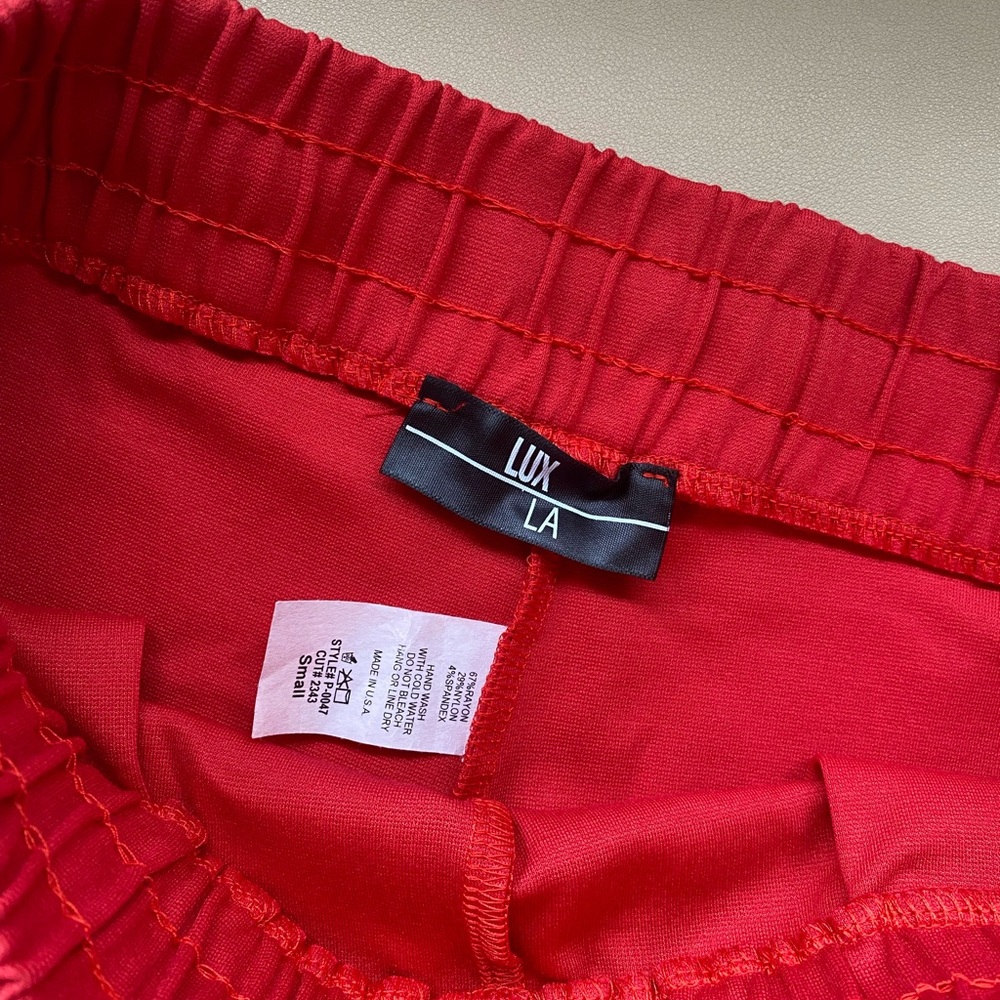Tobi Red Drawstring Short Shorts - Picture 5 of 5